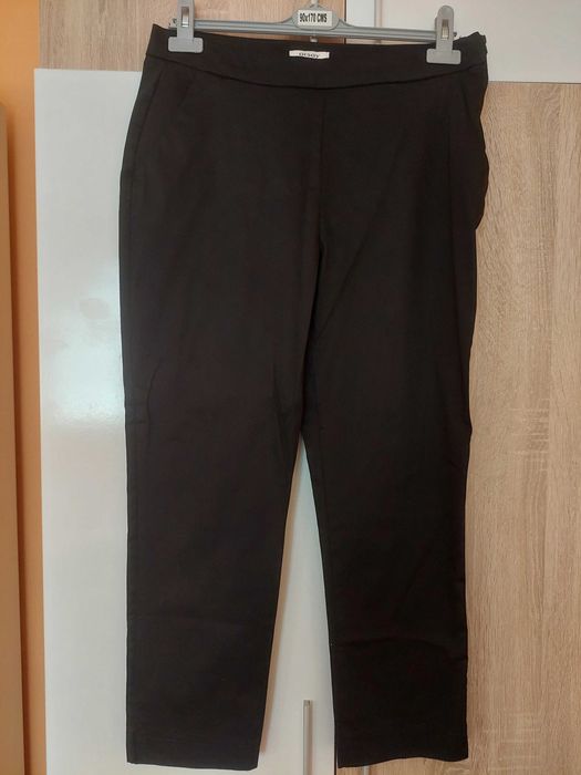 Черен панталон Orsay