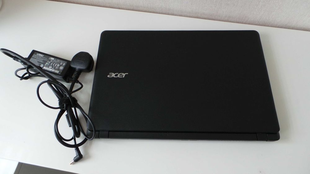 Laptop Acer Aspire ES 15