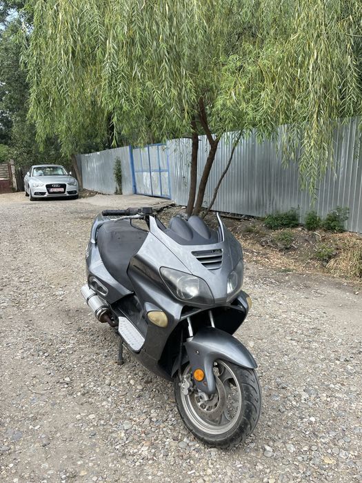 Scuter 125cc,mai multe detalii la telefon