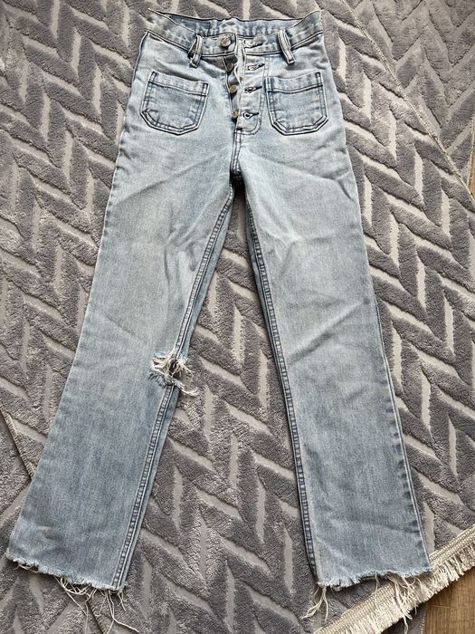 Дънки- висока талия. Широки крачоли