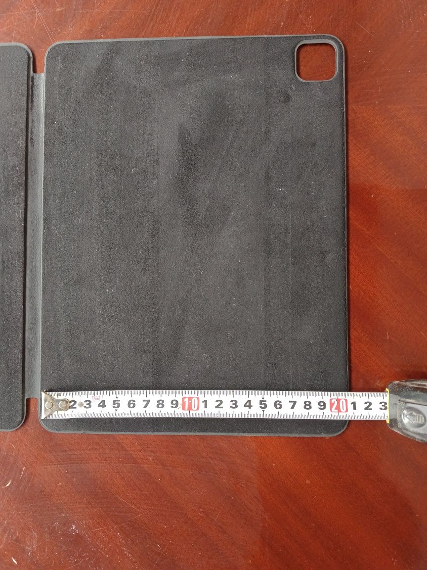 Срочно продам оригинал чехол для iPad