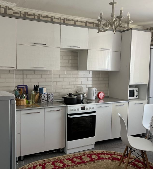 Угловой куханный горнитур