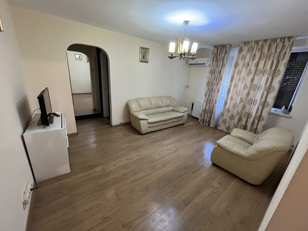 Apartament doua camere Calea Bucuresti, et.1 semidecomandat