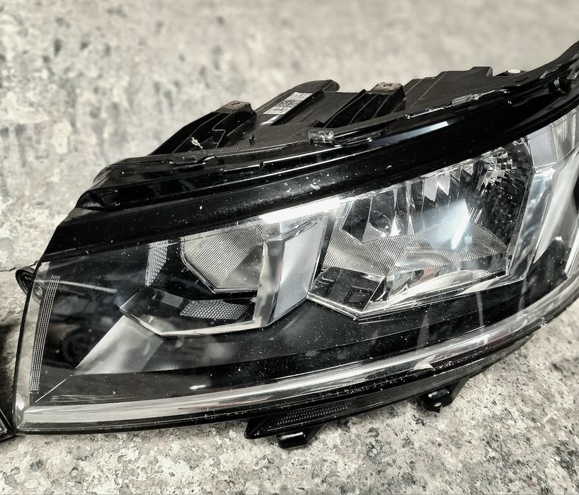 Faruri WV T6 1 originale 2020-2024 ca noi