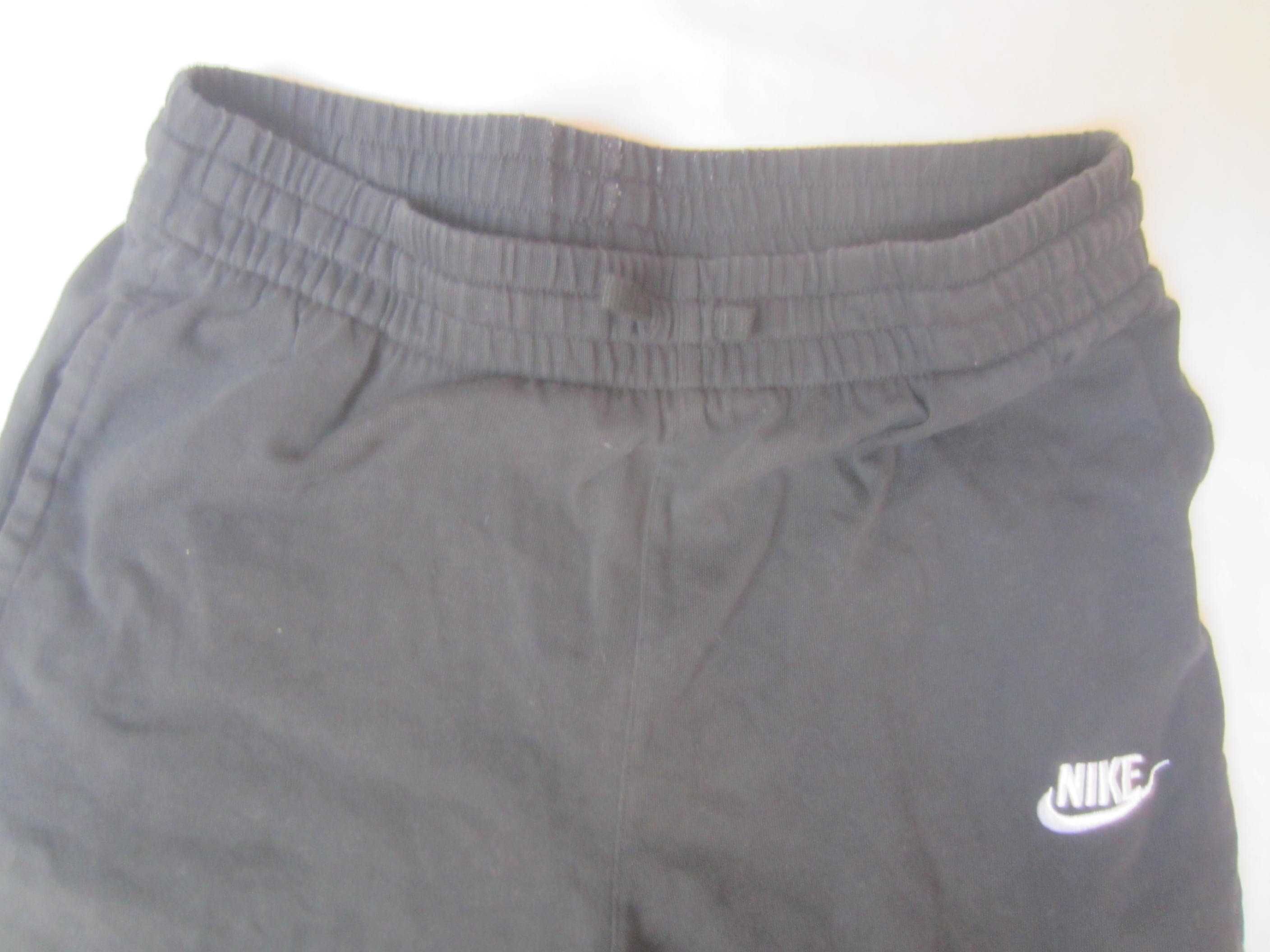 Pantalon bermude Nike, masura S,  stare buna