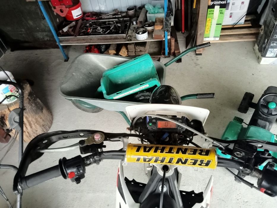 Vând cros 4T marcă rieju