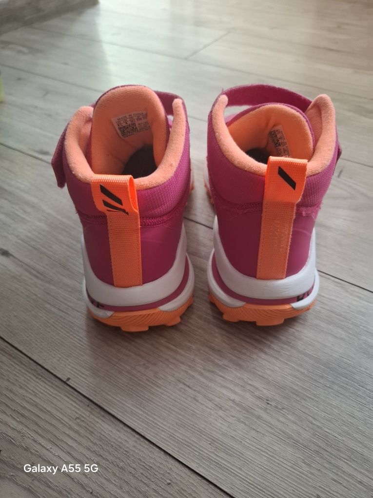 Оригинални зимни детски обувки Adidas