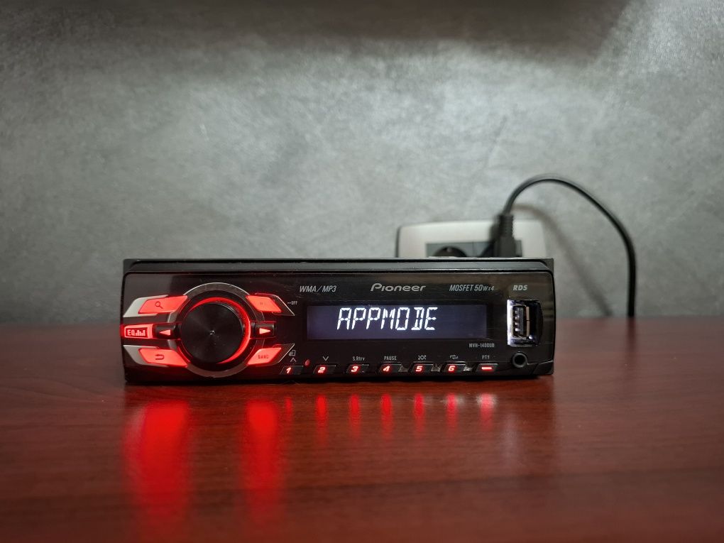 Radio-cd USB aux cu jack Pioneer MVH-1400UB - 120 lei