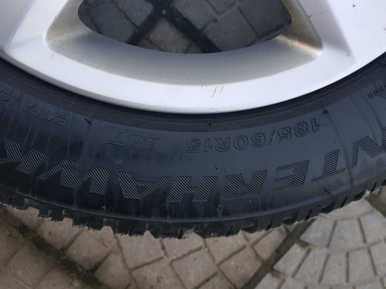 джанти 15 със зимни гуми Фолксваген