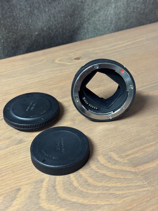 Pachet Video/Foto Sony Full Frame 70-200mm F4 OSS + kit Adaptor EF-E