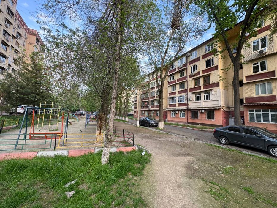 2/2/5 метро Буюк Ипак Йулли,гостиница Саёхат