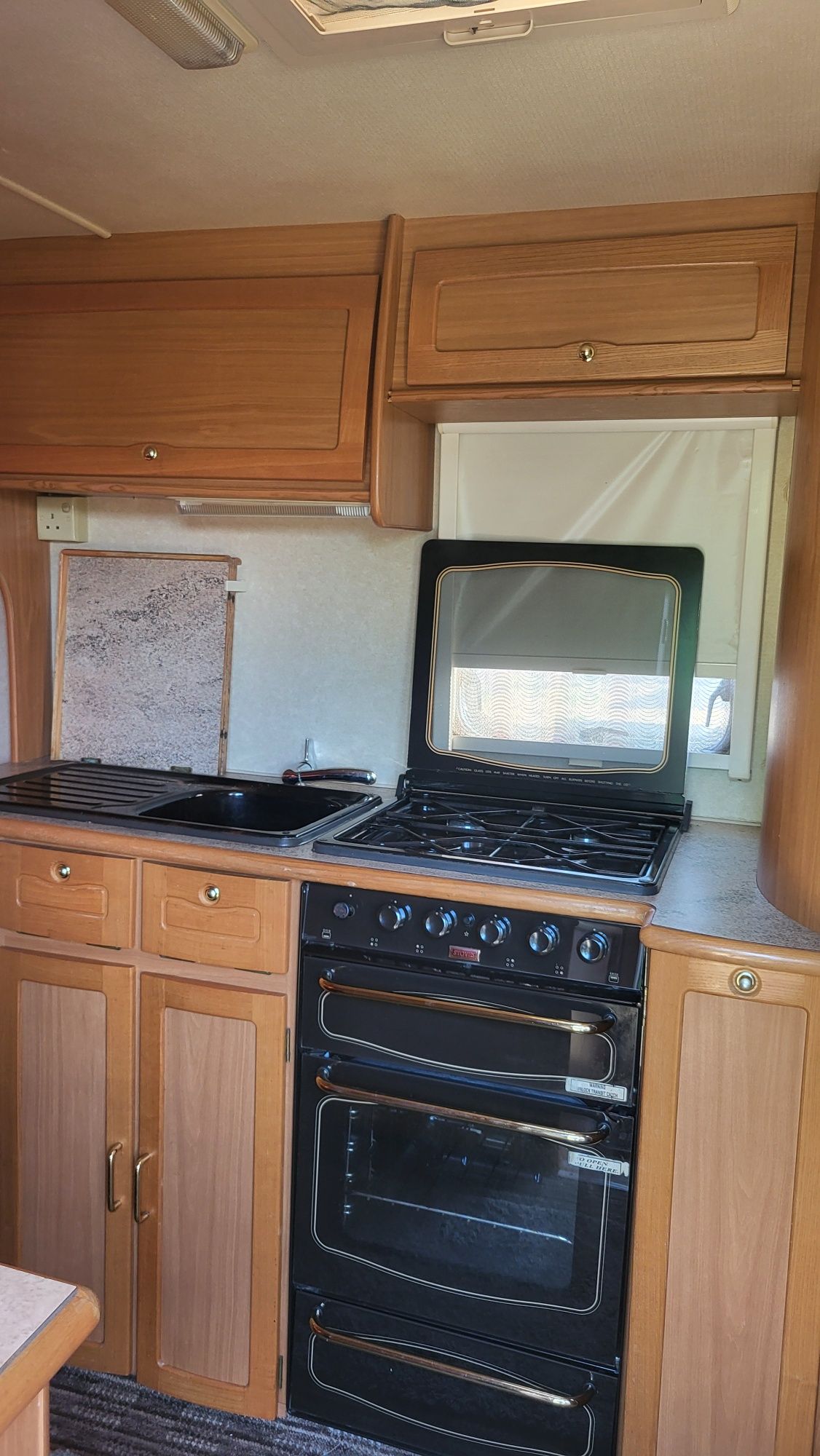 Vând Rulotă Elddis Huricane Gtx
