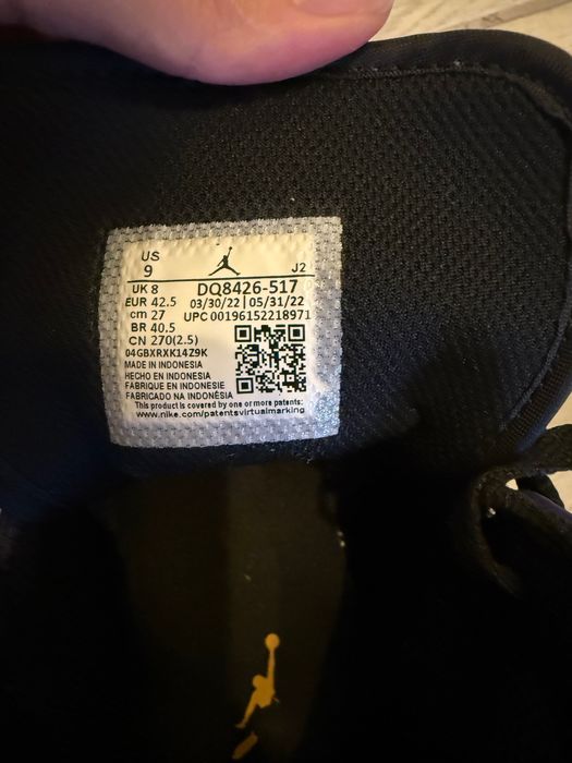 Jordan 1 mid model Lakers