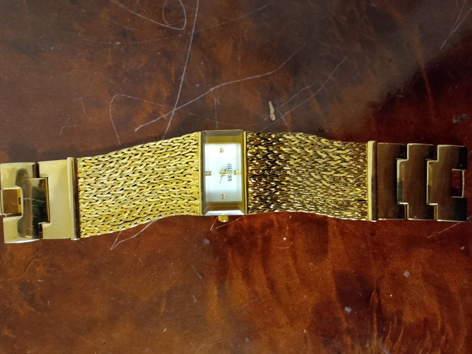 Часы женские названия Gues