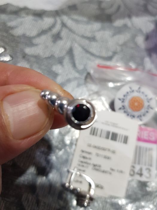 Продам серьги с натуральным камнем-гранат