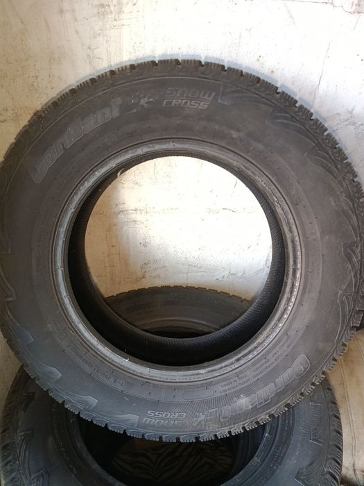 Продам зимние покрышки  в идеальном состоянии