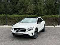 Mercedes-Benz GLA Mercedes GLA /// Mercedes-Benz GLA 220d 4Matic "AMG Line" Automat ///