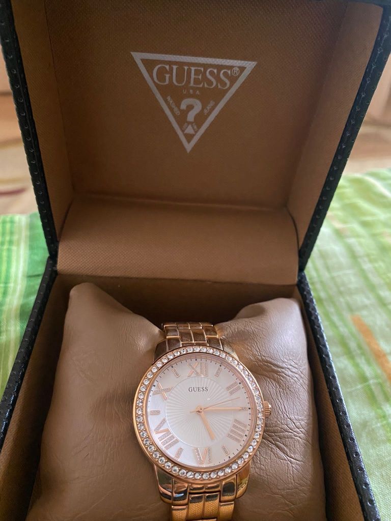 Vand ceas dama guess