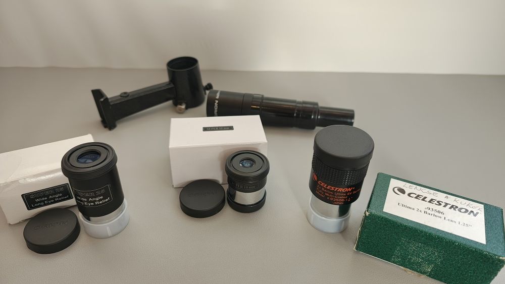 Telescop astronomic dobsonian Orion SkyQuest XT4.5
Dobsonian Reflector