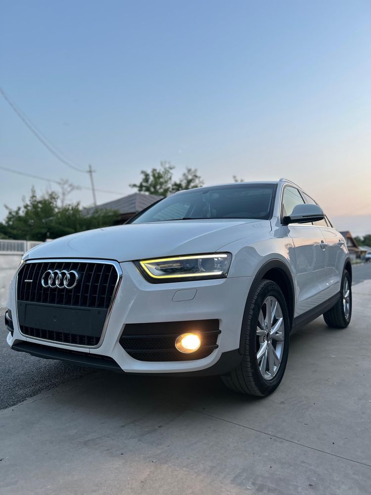Vând Audi Q3 Panoramic