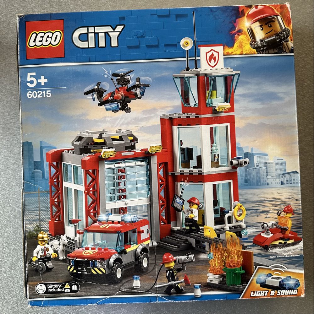 Lego city 60215, statie pompieri , original