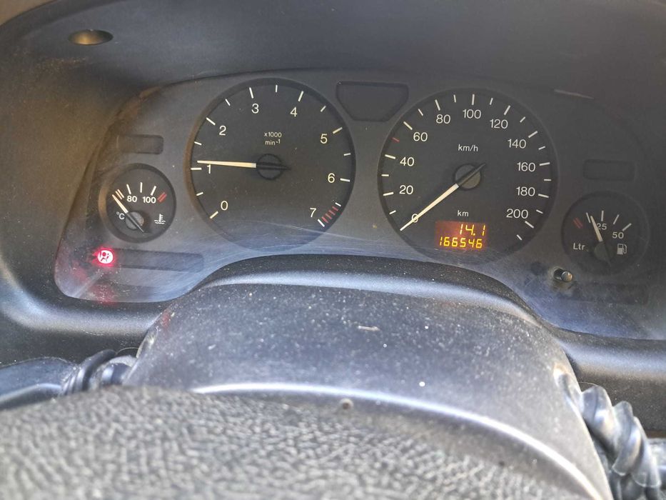 Mașină Opel Astra