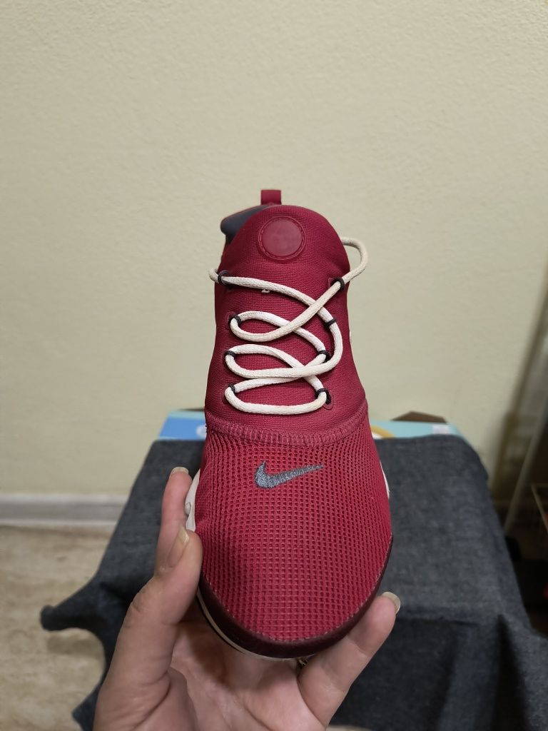 Nike Presto Fly Gym Nr 37,5 aproape noi!