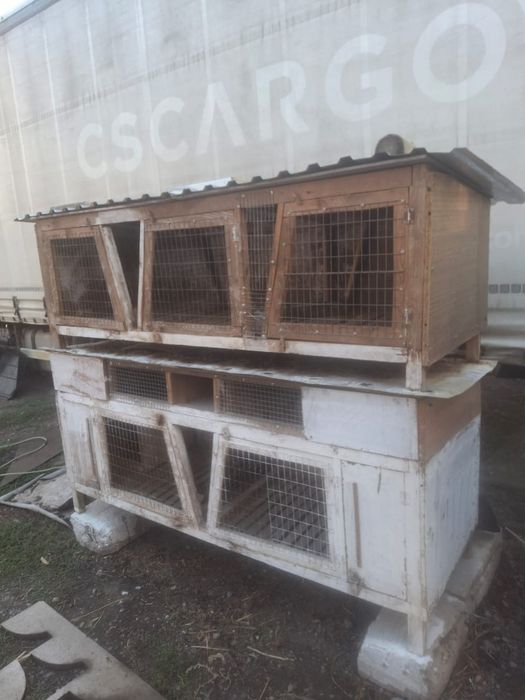 Продам клетки для кроликов