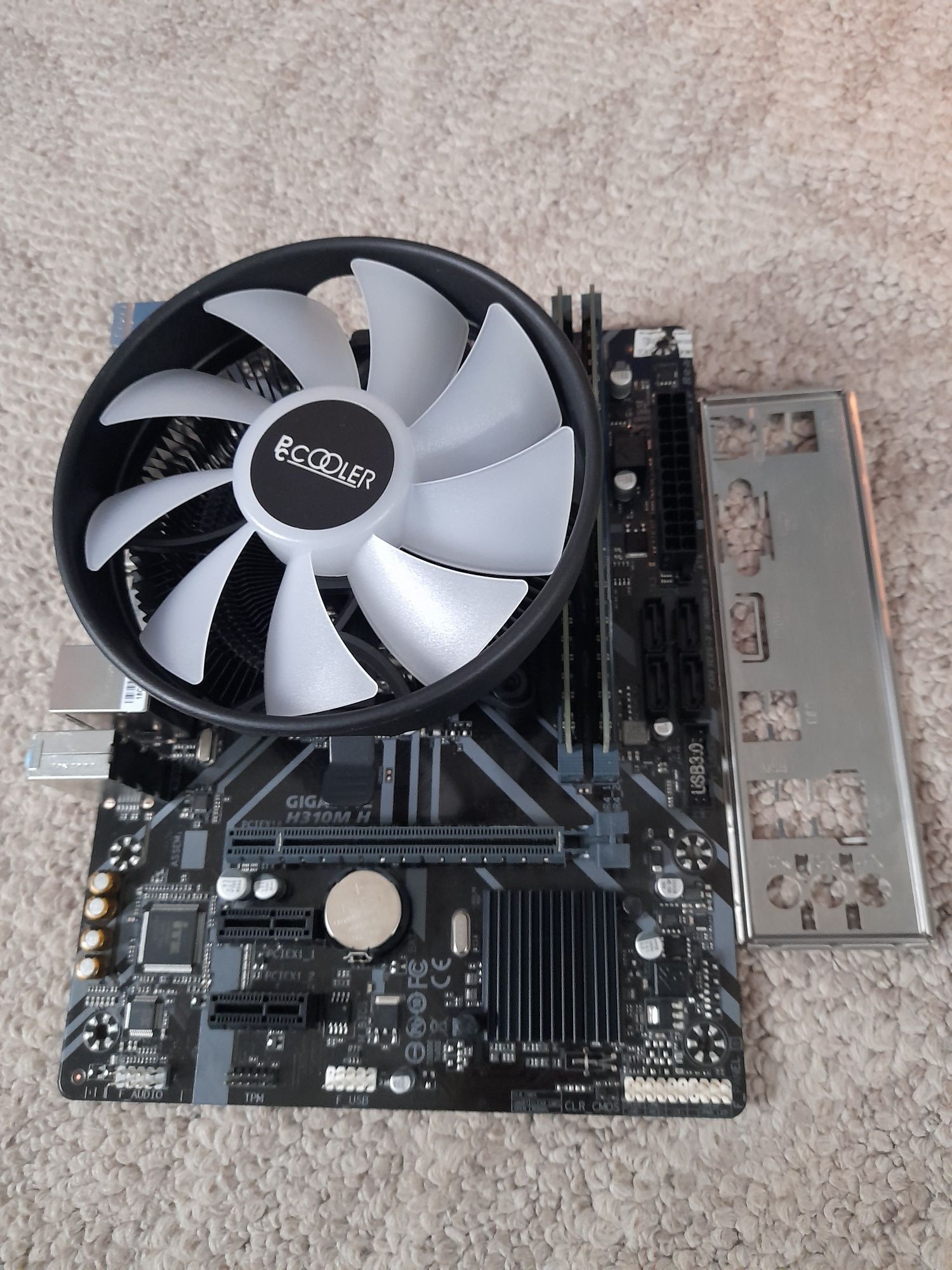 GTX 1660Ti .  Продам. Новая.