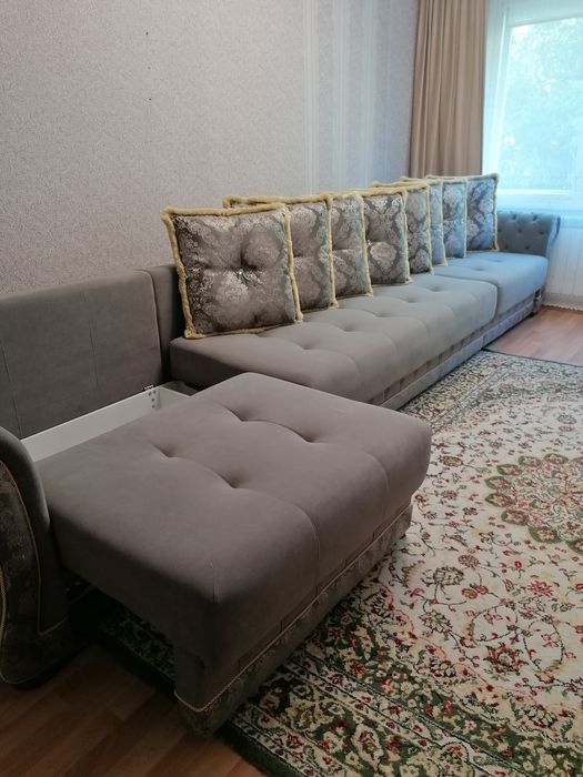 Продам диван 4.5 метра