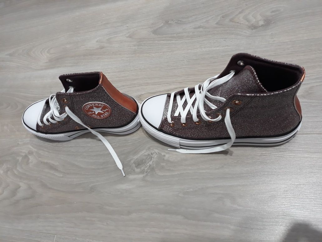 Converse A03240C