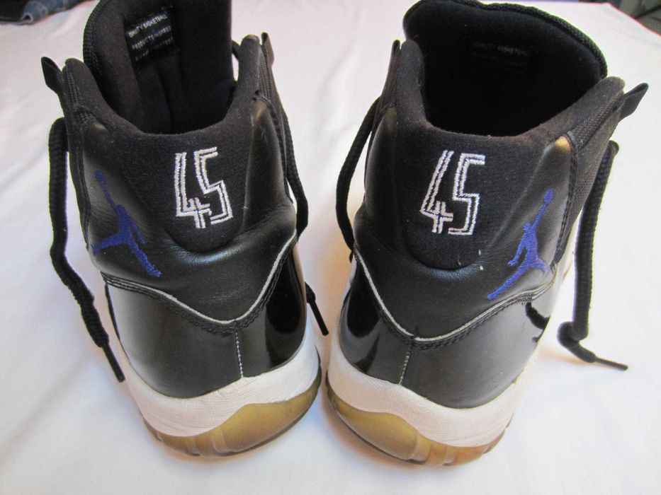 Ghete Air Jordan 11 Retro Space Jam,masura 43,lipsa brantz