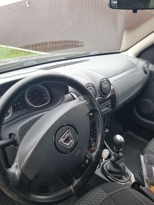 Vând  Duster 4x4  1.5 Dci 115 cp