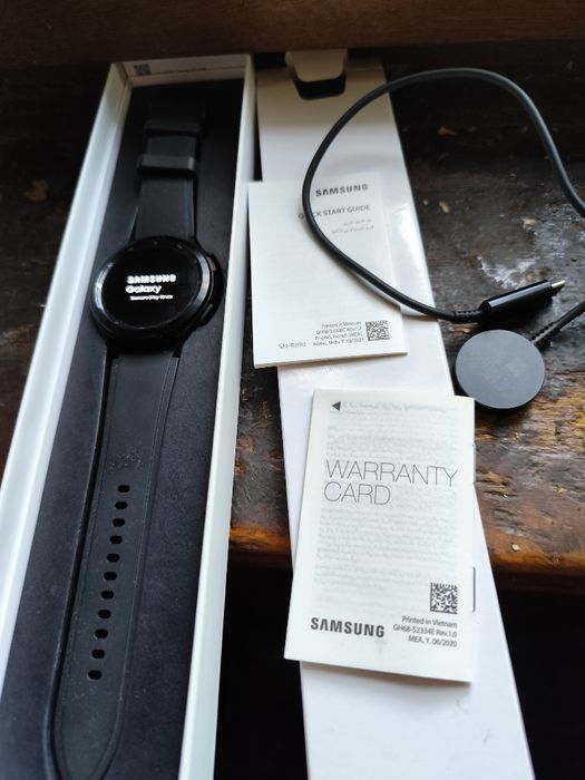 Часы samsung galaxy watch 4