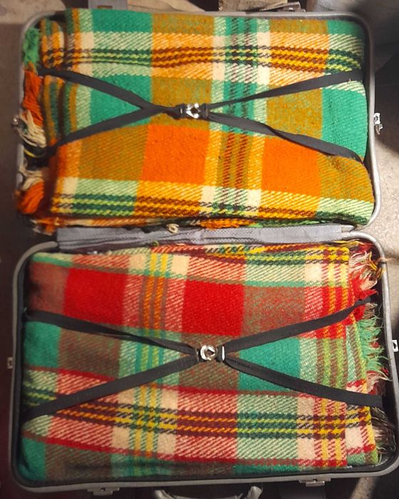 Чисто нови оригинални вълнени родопски одеала!