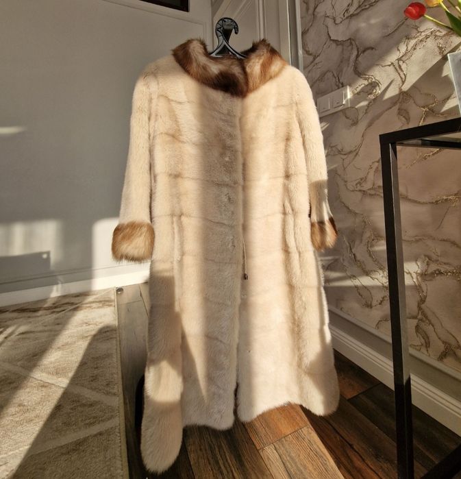 Норковая шуба и воротник куница