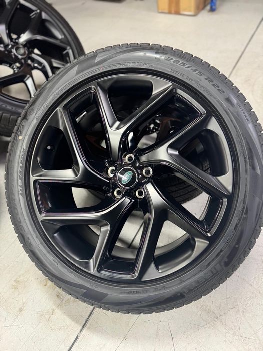 Set Jante+ Cauciucuri Range Rover sport 2023-prezent R22 285/45
