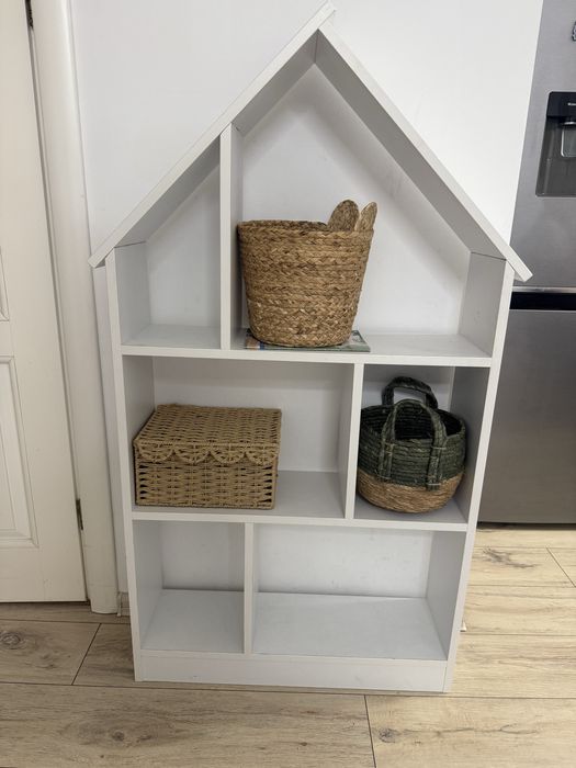 Raft carti/ biblioteca