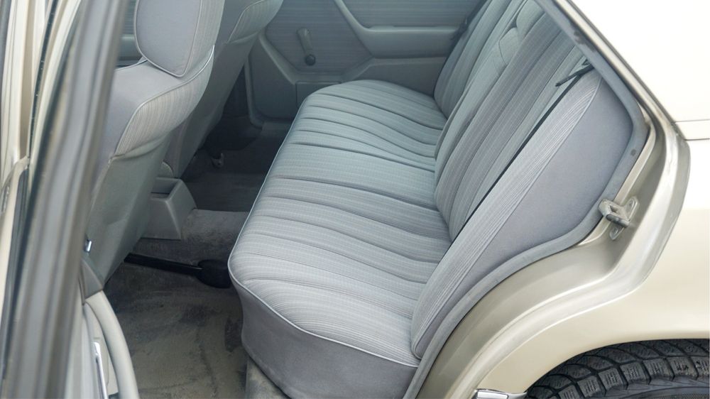 Mercedes W124 2.5D 90hp 1987г