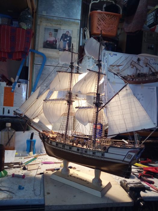 Corabie de lemn model „Galeon Pirat” – construită manual, scară 1:80
