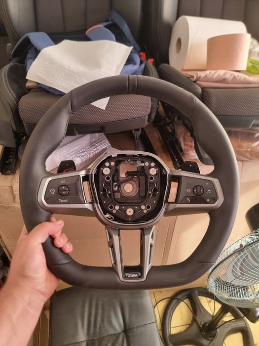 Volan M bmw G60 ca NOU