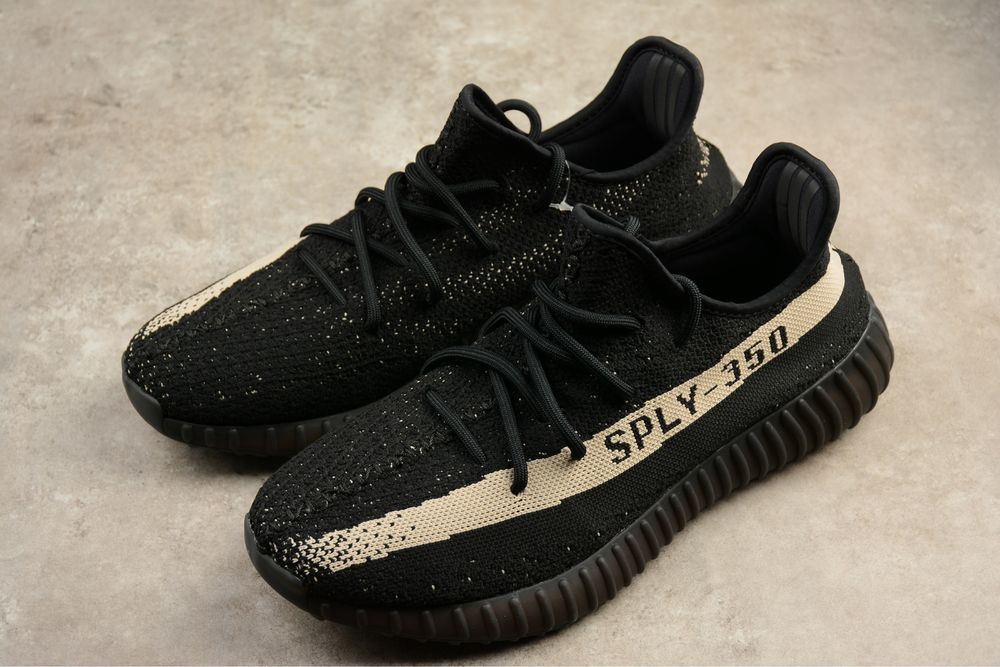 Adidas Yeezy 350 V2