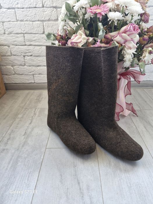 Продам валенки 38-39