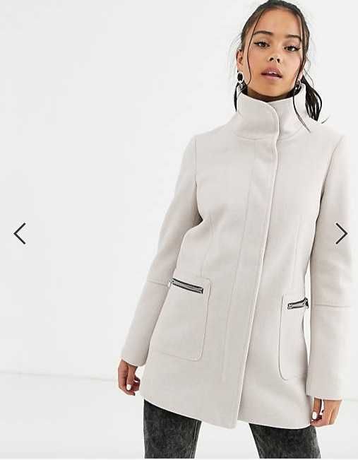 BERSHKA елегантно ново палто