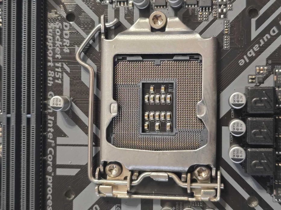 Placa de baza GIGABYTE H310M S2H 2.0, Socket 1151, DDR4 - poze reale