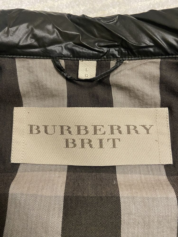 Vând geaca de bărbați BURBERRY  autentica