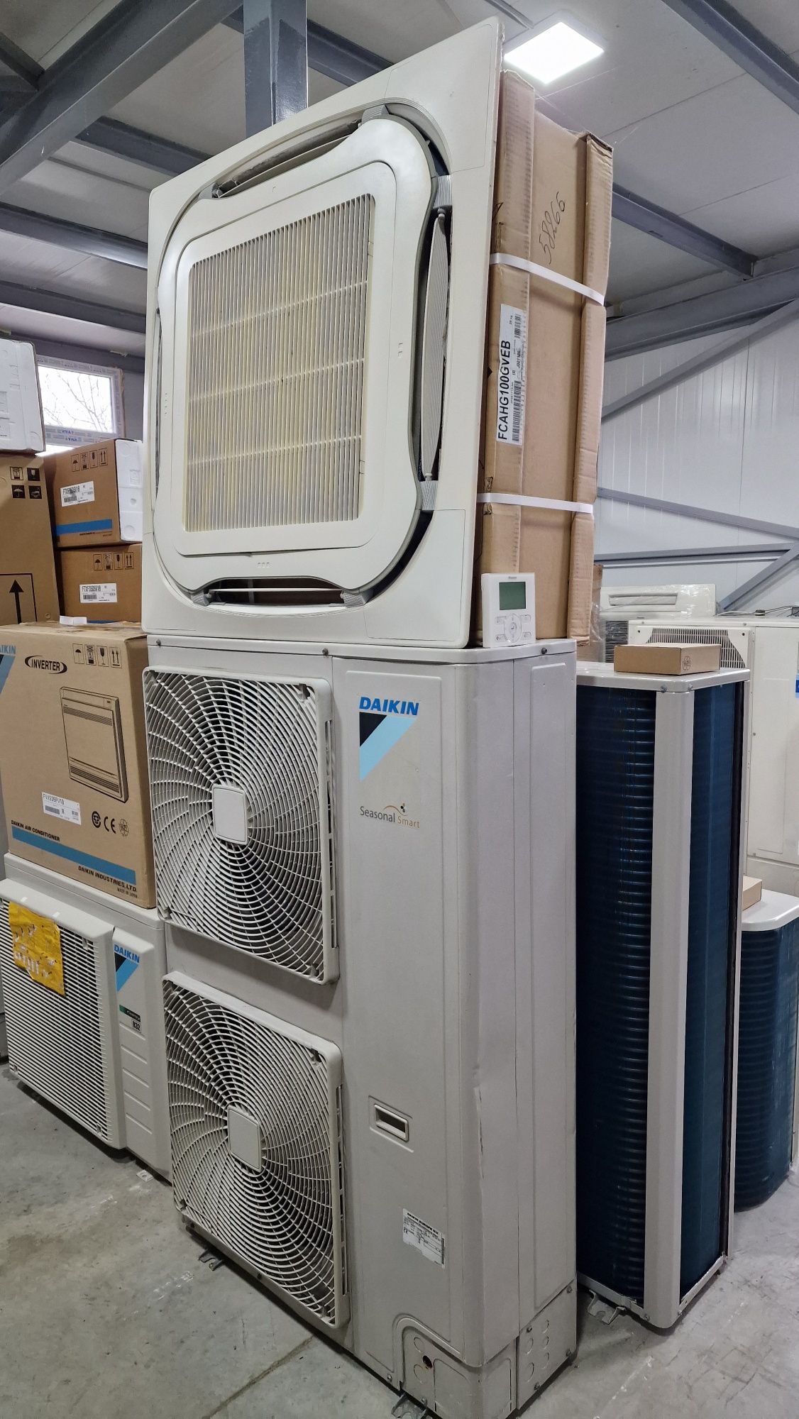 DAIKIN 12,14, 16kw  киловата отдаваща мощност перфектни  за термопомпа