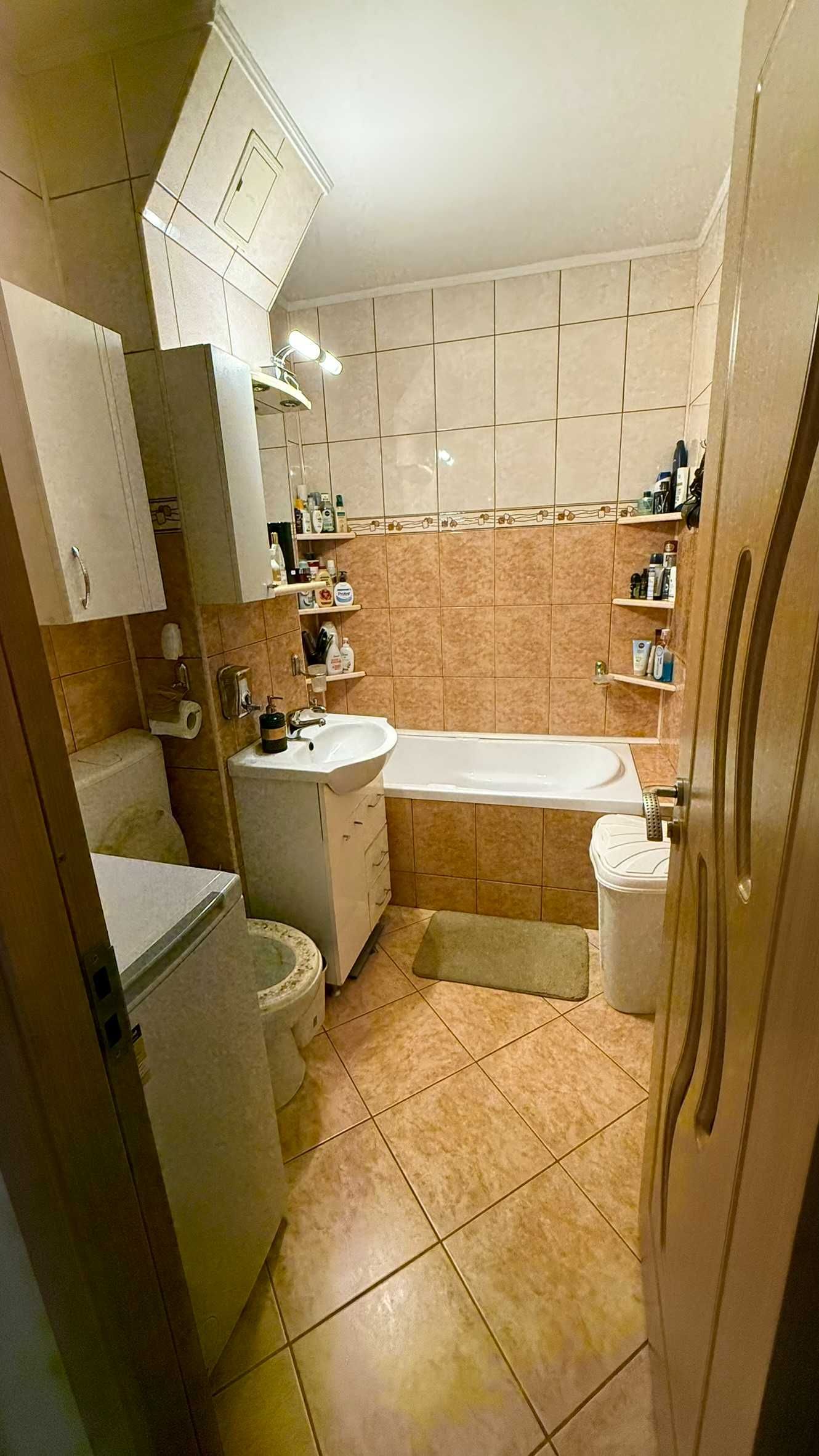 Apartament cu 2 camere, decomandat, mobilat+utilat, zona ultracentrala