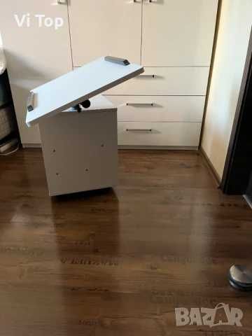 Маса помощна,мини бюро ,маса за лаптоп на легло