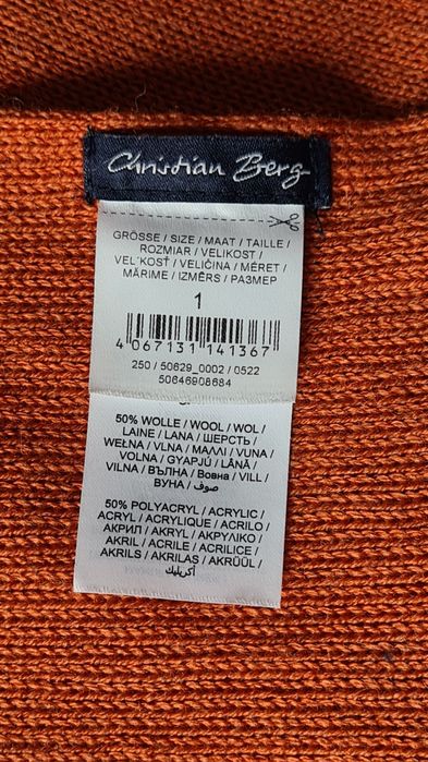 Esarfa Christian Berg